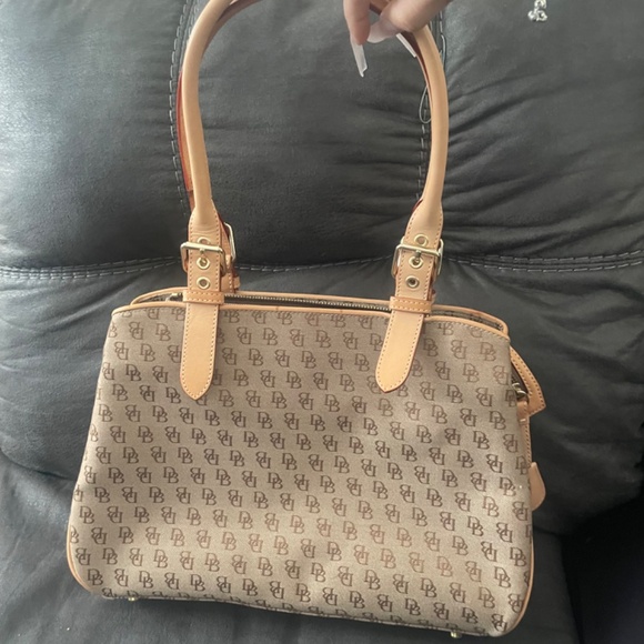 Dooney & Bourke Signature Tote Buckle Satchel Vintage - Picture 2 of 7